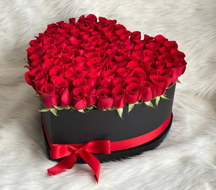 Corazón XL 100 rosas