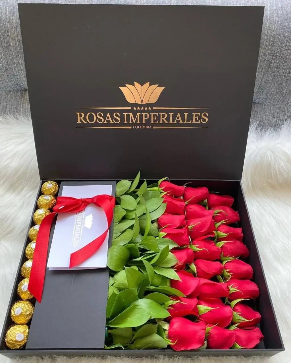 Estuche 24 rosas y 9 ferrero