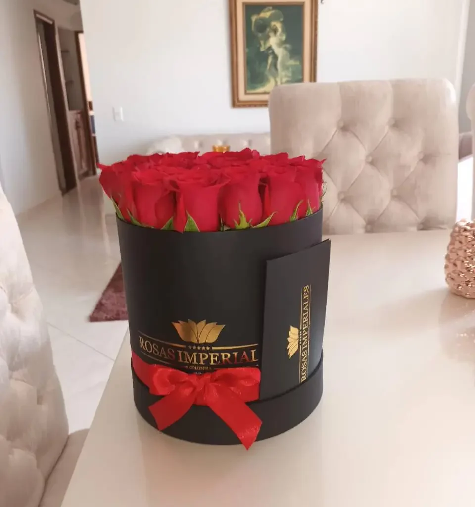 Redonda pequeña 24 rosas